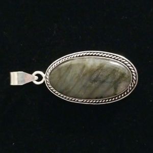 Oval Labradorite Pendant in Classic Setting